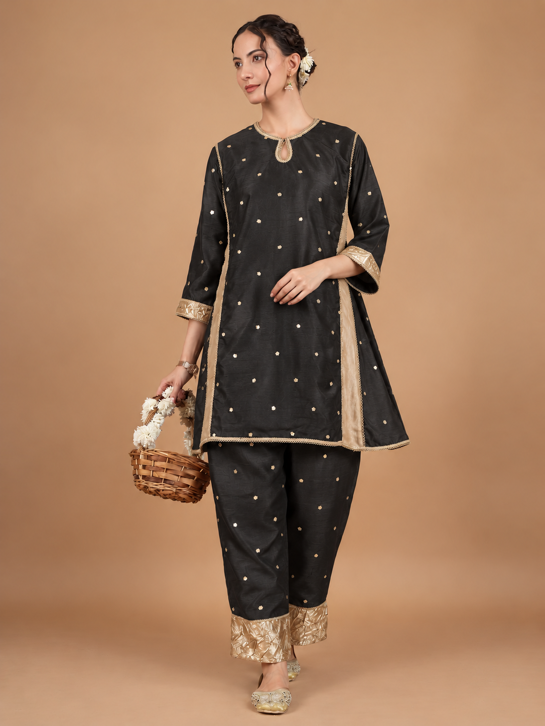 Black Rose Embroidered Kurta Set - Set of 2
